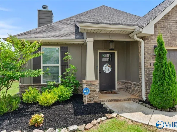 140 Creek Ridge Dr, Meridianville, AL 35759