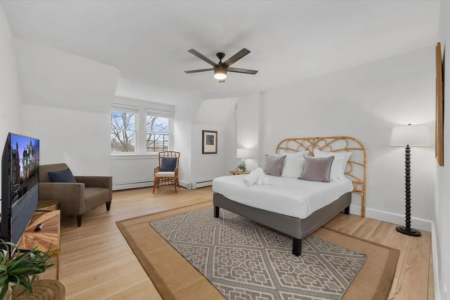 Studio, 1.0 bath, 1076 sqft, $2,914 — Photo 1