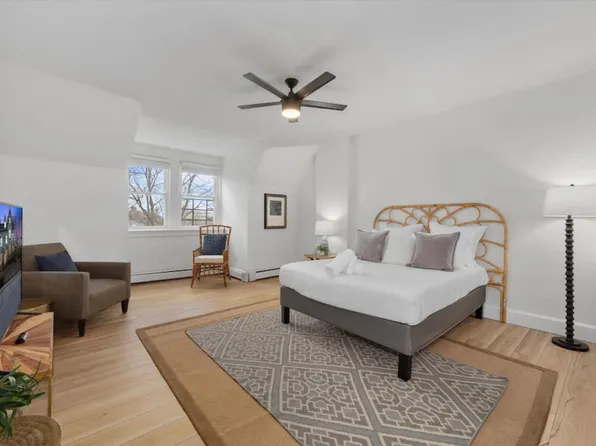 242 McCormick Pl, Cincinnati, OH