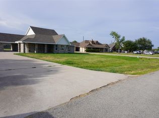 6211 Grand Isle Ln, Cove, TX 77523