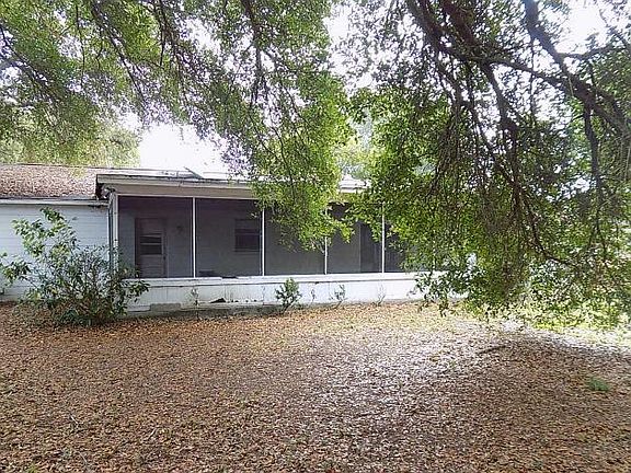 3rd image of 3811 Parkside Dr