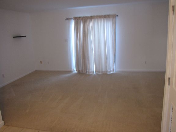 2nd image of 538 S Otterbein Ave APT B