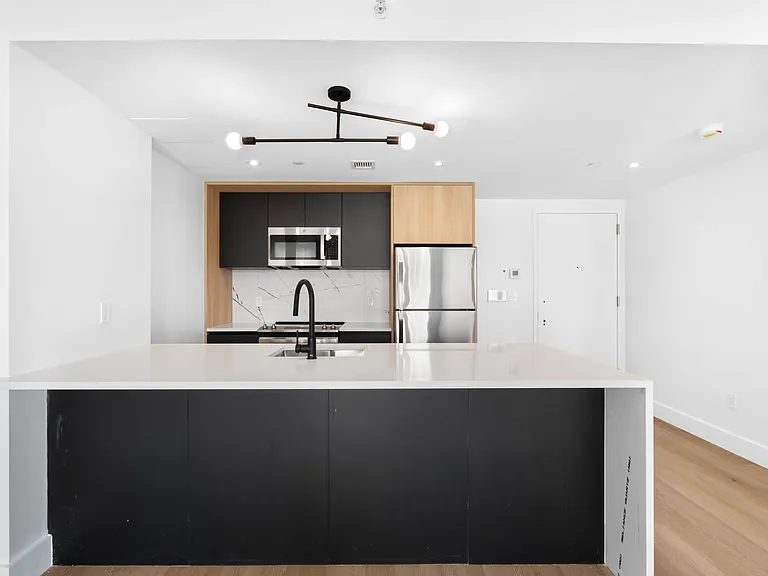 1650 Madison Ave #7D — Photo 9