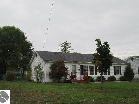 2nd image of 389 N 2nd St
