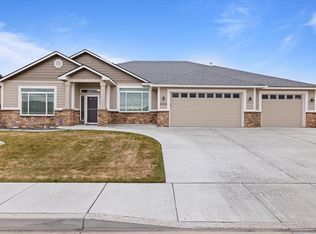 4502 Tamarisk Dr, Pasco, WA 99301