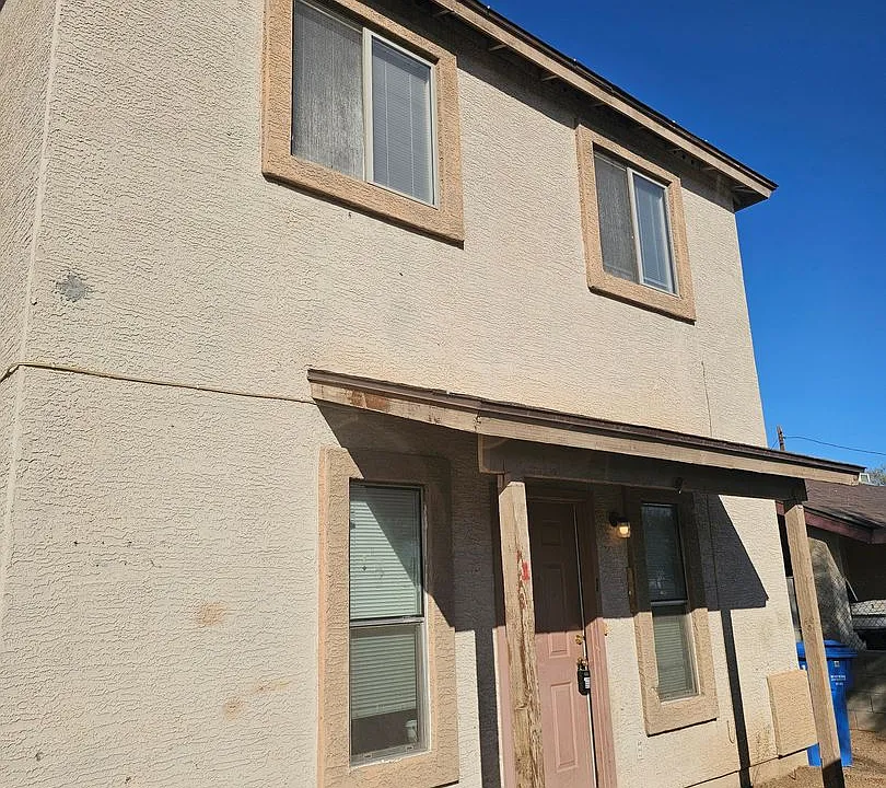 1100 E Mohave St