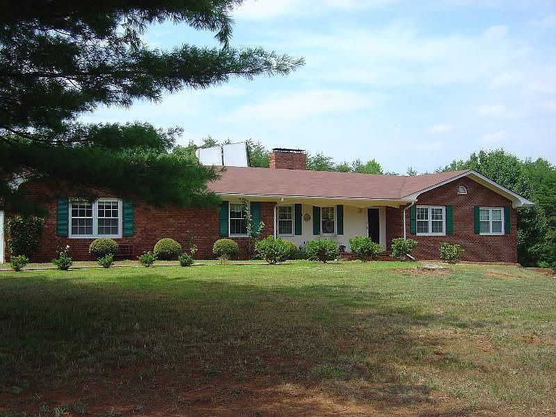 2nd image of 963 Anglin Mill Rd