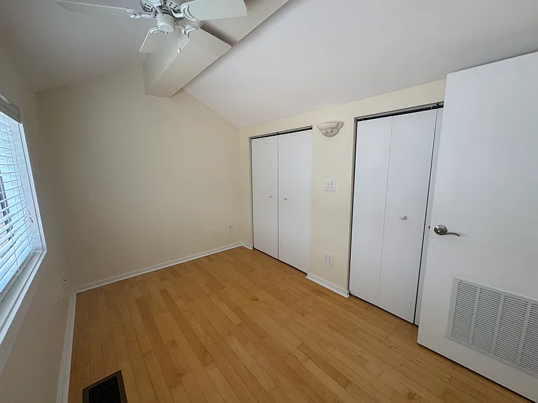 1320 Pelican Creek Xing — Photo 29