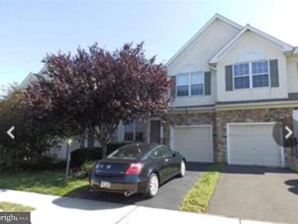 1451 Sweetbriar Dr