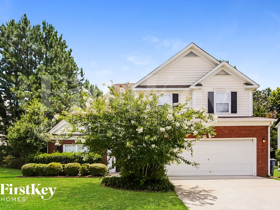 235 Lazy Willow Ln