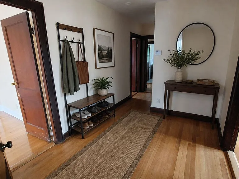 52 Nixon St #2 — Photo 5