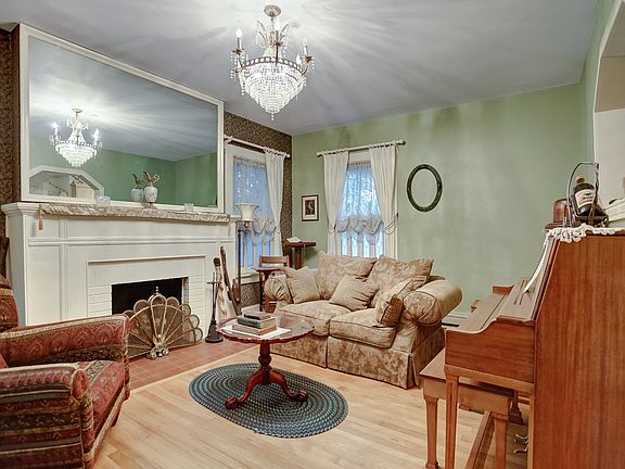 3rd image of 367 N 24th St