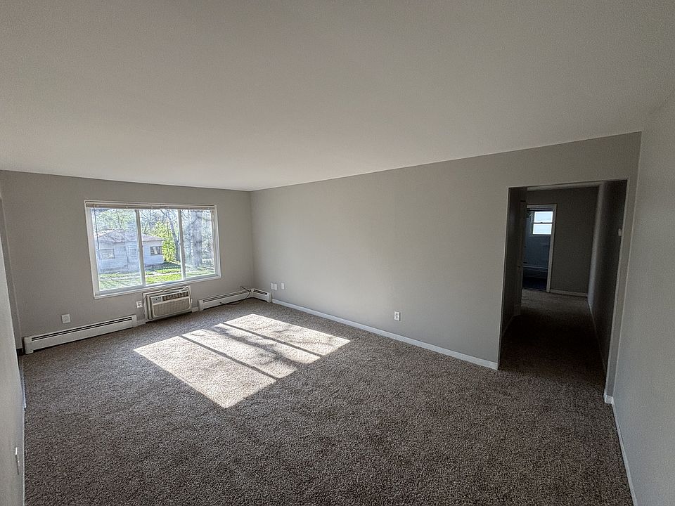 1st image of 2680 Woodward Ave SW #11576338