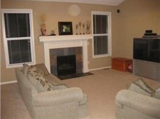500 Coach Light Cir, Smithville, MO 64089