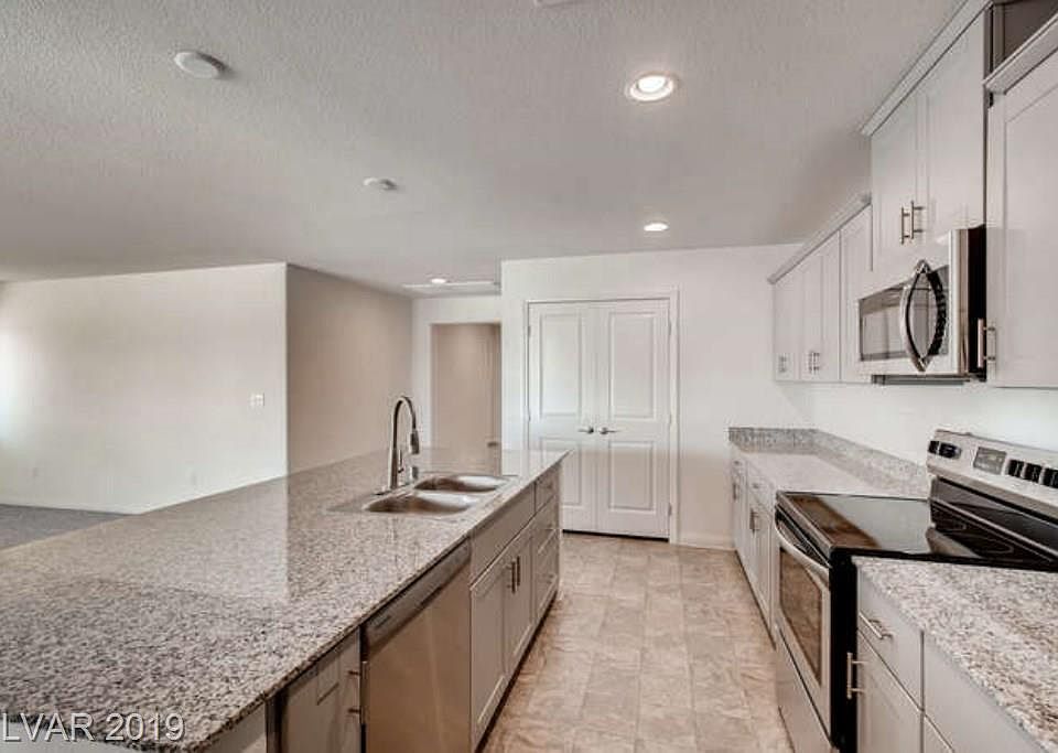 2nd image of 240 Sally Kaye Ln