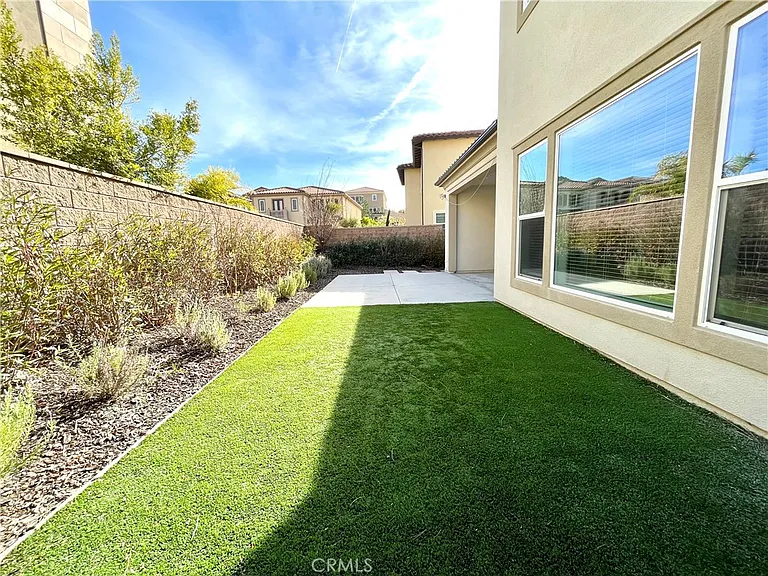 12040 Estrella Pl — Photo 37