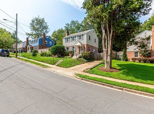 1030 N Madison St, Arlington, VA 22205