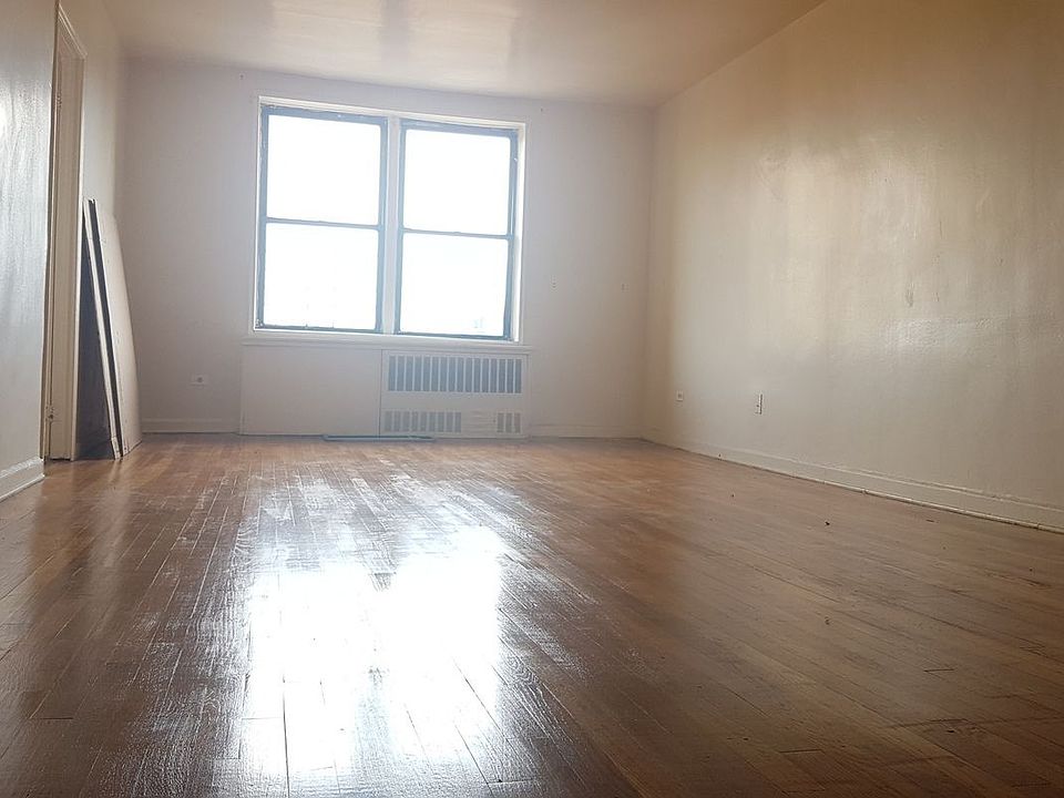 1st image of 40 E 17th St APT 4E