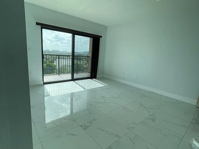 4242 NW 2nd St #915 — Photo 26