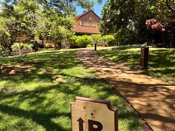 100 Lio Pl #B1, Maunaloa, HI 96770