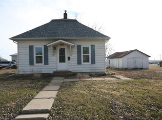 115 11th St, Belle Plaine, IA 52208
