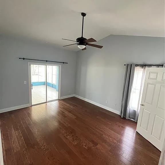 917 Marquee Dr — Photo 4