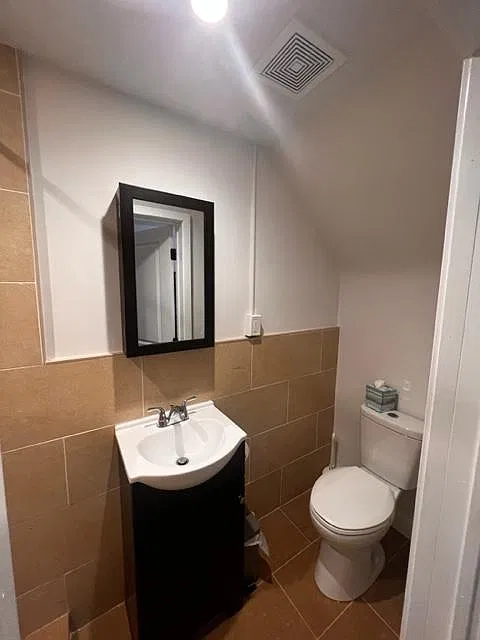 Studio, 500 sqft, $1,225 — Photo 3