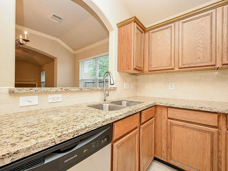 18518 Shadow Line Ct — Photo 15