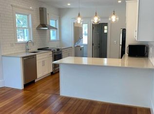 36 Westmount Ave FLOOR 2, West Roxbury, MA 02132