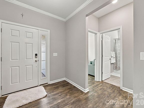 4th image of 302 Samuel St #35
