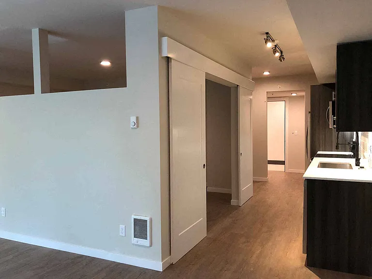 B Flats — Photo 52