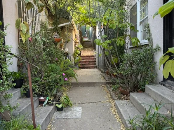 (undisclosed Address), Los Angeles, CA 90065