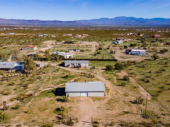 3rd image of 2294 S Dragoon Rd