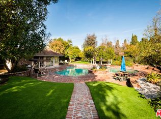 17201 Superior St, Northridge, CA 91325