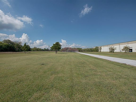 3rd image of 5722 Delany Rd