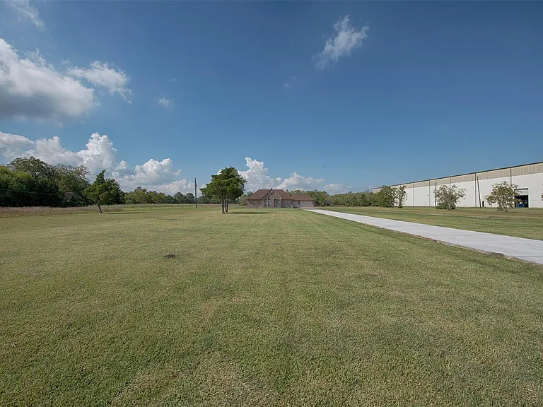 5722 Delany Rd — Photo 21