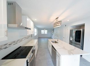 855 Main St, Atlantic Beach, FL 32233