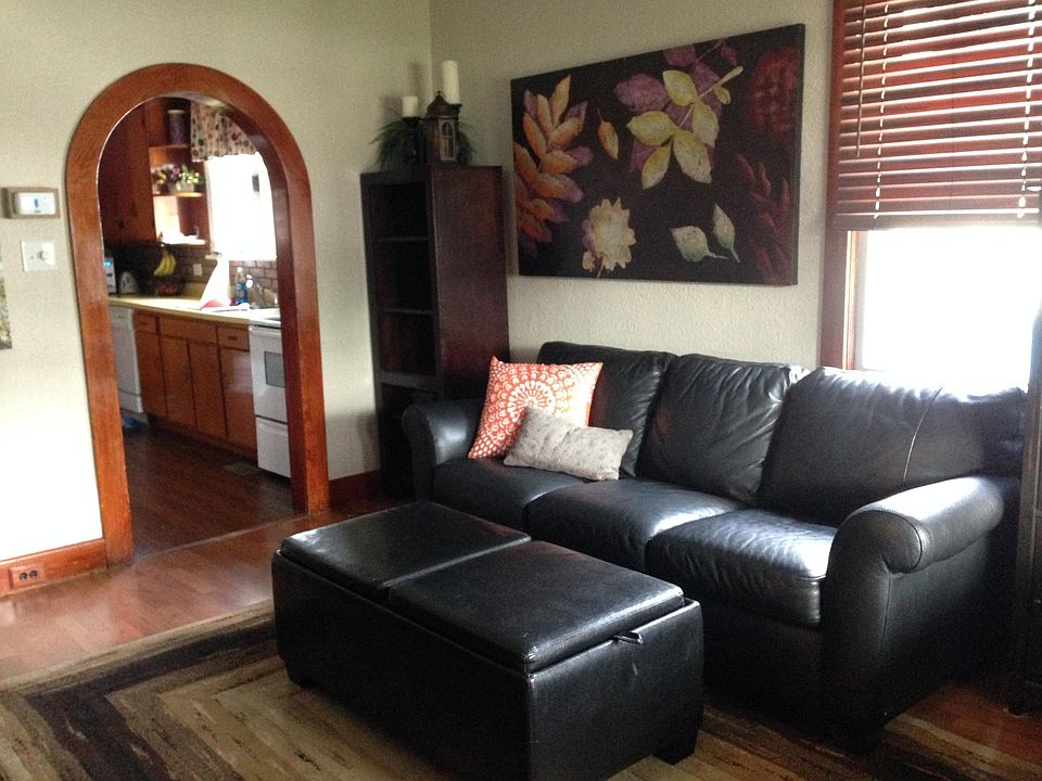 1st image of 1137 Prickett Ave