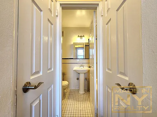Rented by Made In NY Realty | media 11