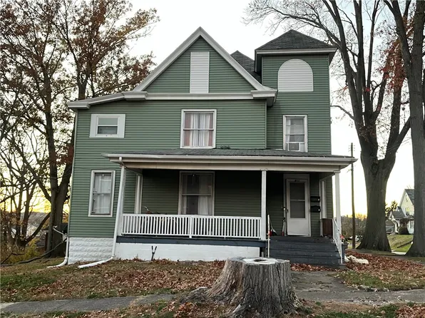 811 Carlisle St, New Castle, PA 16101