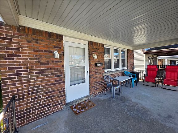 3rd image of 331 E 33rd St