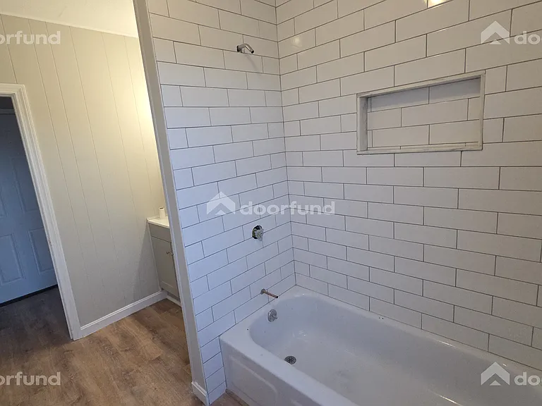 318 Central St #8 — Photo 11