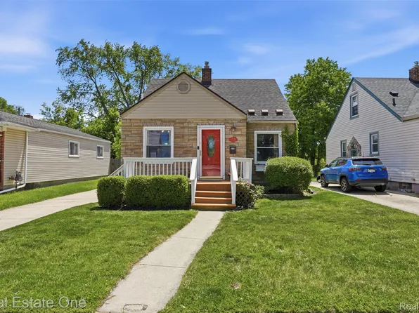 295 Madison Ave, Clawson, MI 48017
