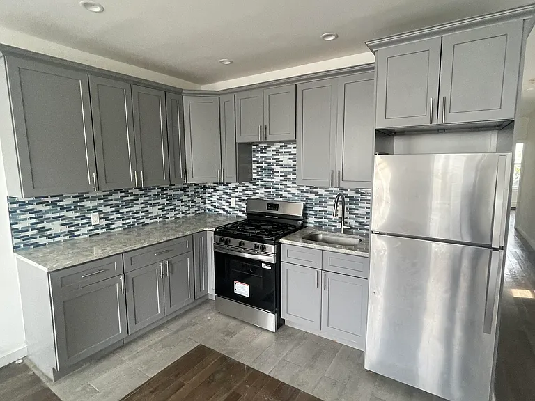 1848 Tomlinson Ave #3 — Photo 1