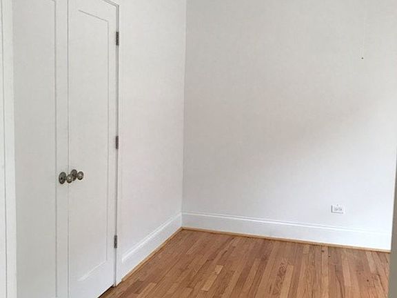 4th image of 500 W Belden Ave APT 1