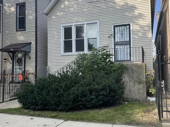 7818 S Muskegon Ave, Chicago, IL 60649