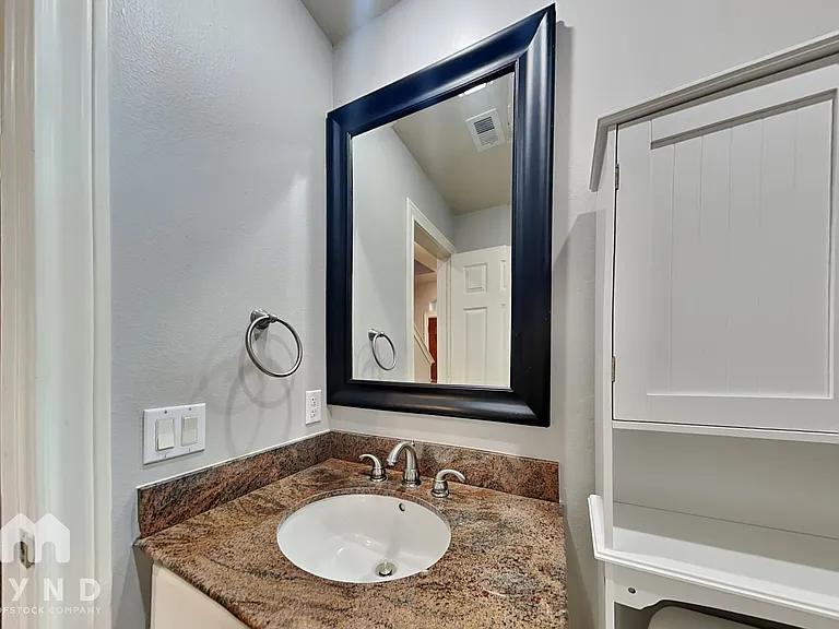 1609 Summer St — Photo 15