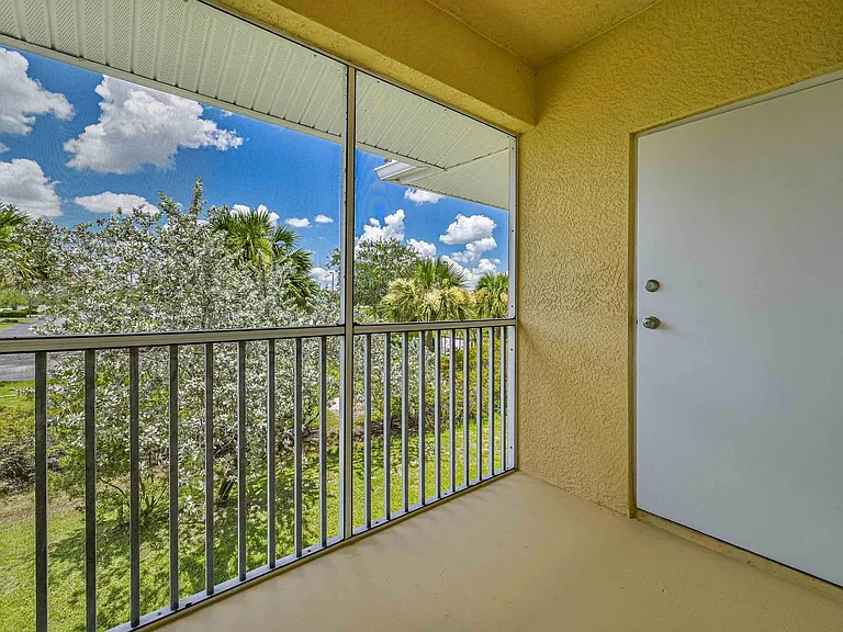 8555 Bernwood Cove Loop #110 — Photo 15