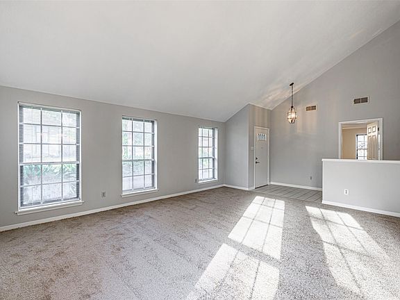 4th image of 3634 Bear Lake Dr