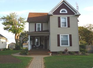105 W Peru St, Hollowayville, IL 61356